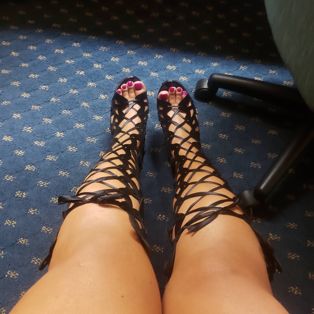 Fancy boots - Picture 3 of 4